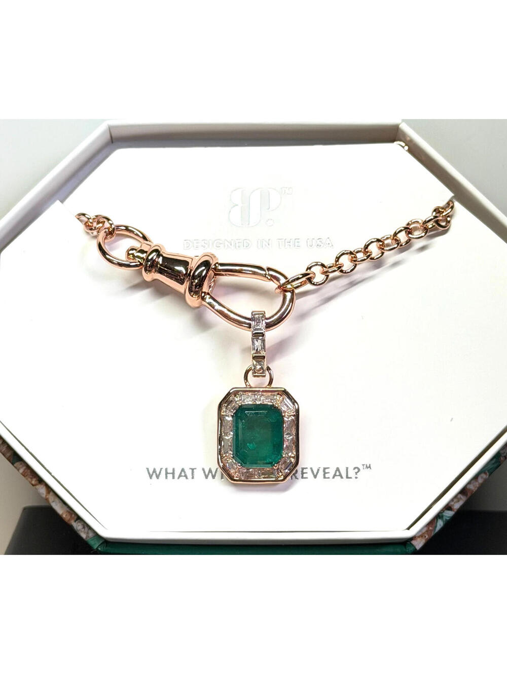 Bomb Party May Necklace "Sprightly Chic" NK66969 LC Emerald on Rose Gold